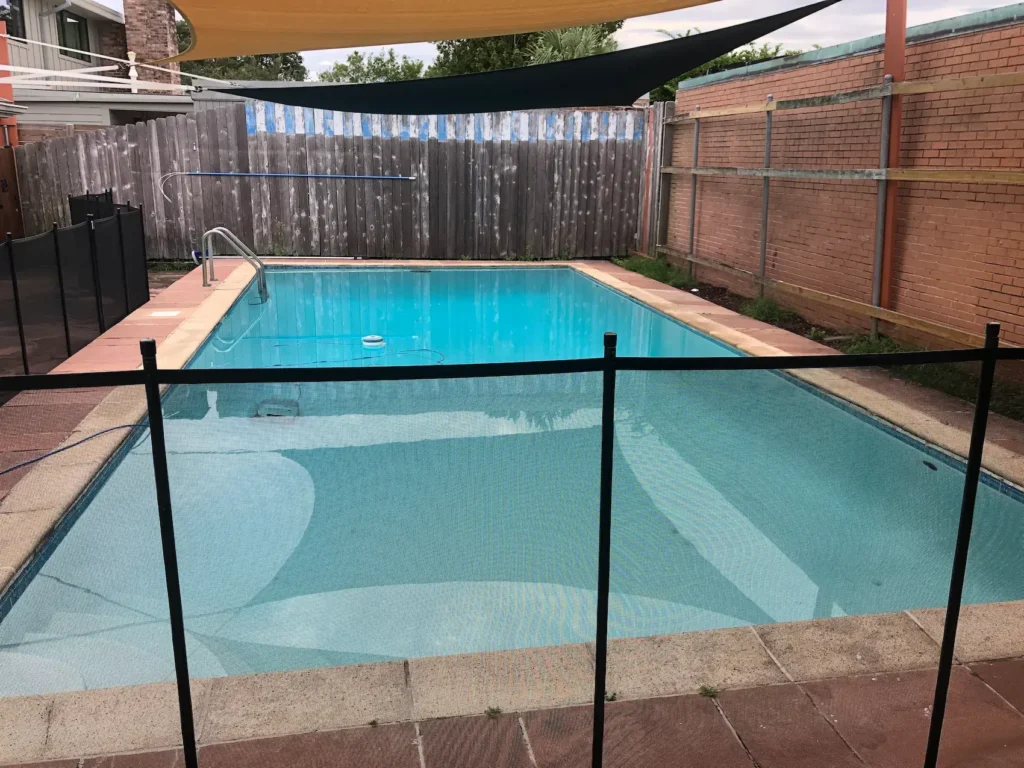 Before renovation picture of a pool in Lake Terrace.